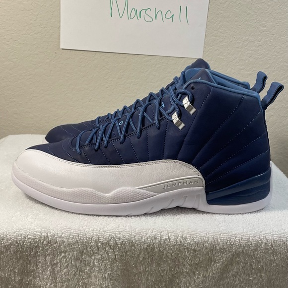 Jordan 12 - Picture 3 of 5